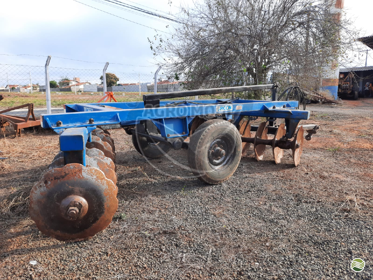 IMPLEMENTOS AGRICOLAS GRADE ARADORA ARADORA 16 DISCOS Agro Mogi Peças e Equipamentos Agrícolas MOGI-MIRIM SÃO PAULO SP